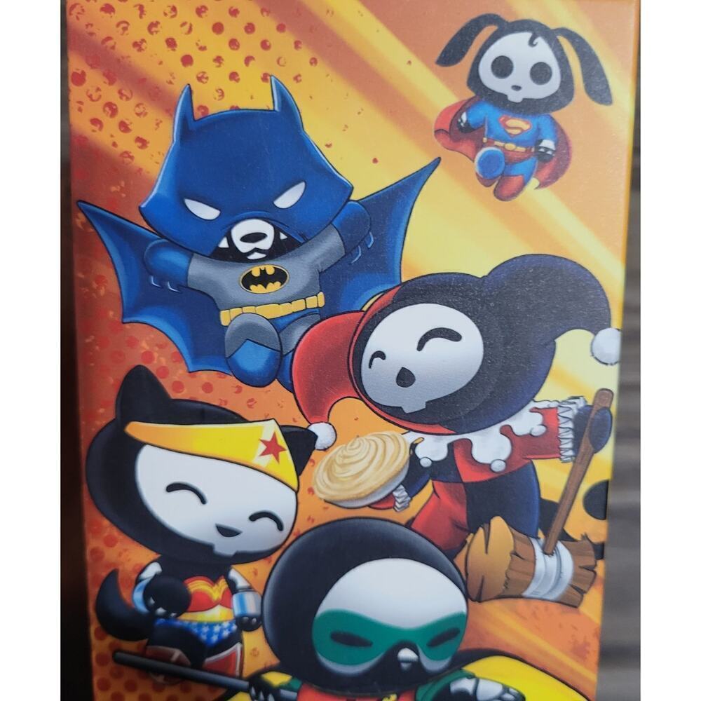 DC Comics Toynami DC Heroes Skelanimals Wonder Woman KIT Vinyl Figure NEW - Picture 4 of 4